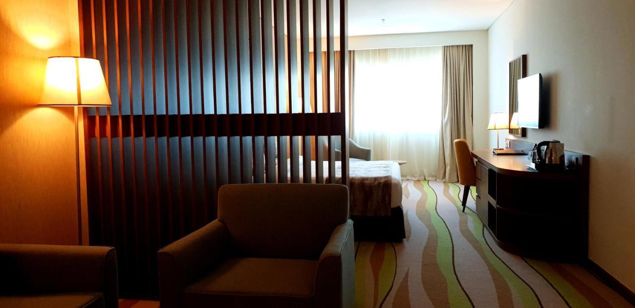 Jacob'S Garden Hotel Dubai Exterior photo